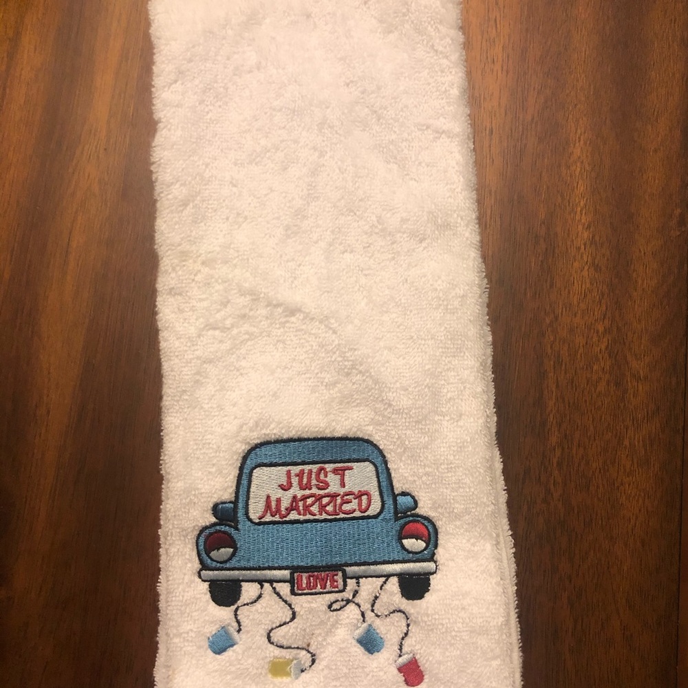 Wedding rings/Just Married 2 towel set - brand new